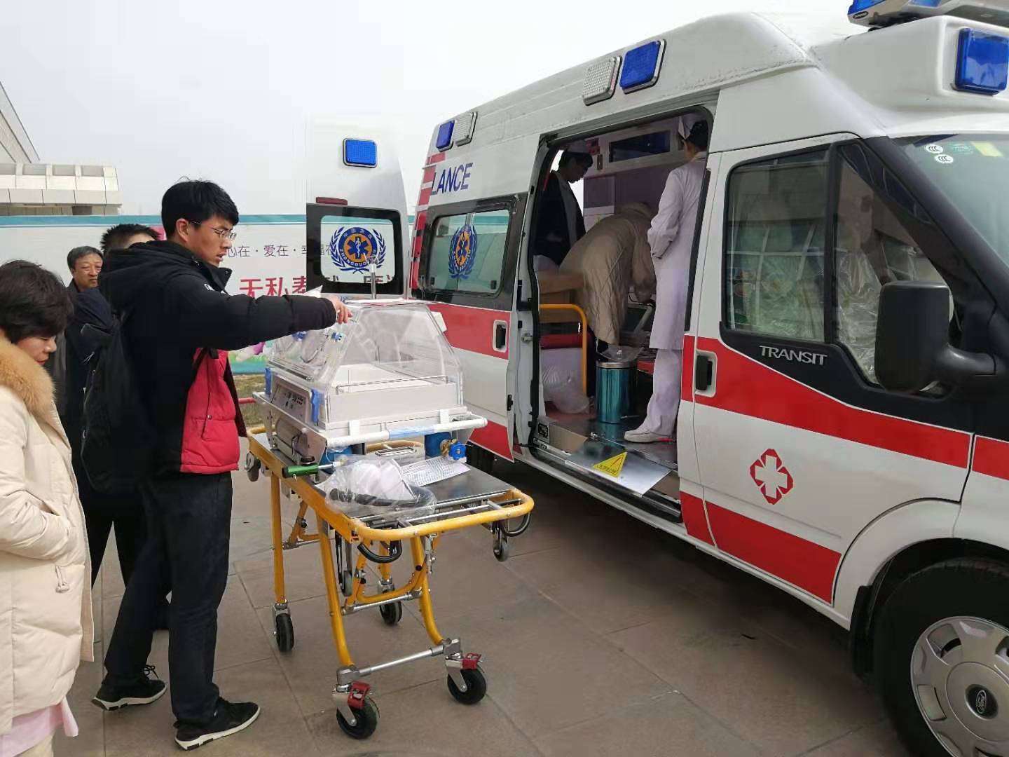 津南区救护车转院